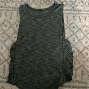 Army green lululemon tank with woven sides